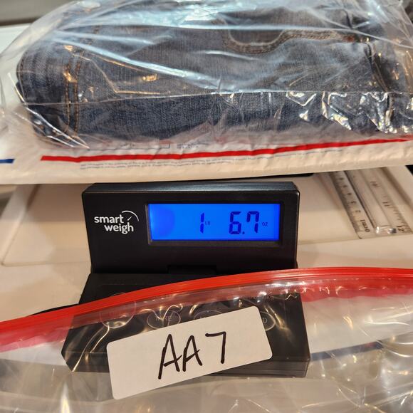 TIME & TRU Blue Medium Wash Straight Leg Jeans Stretch Comfort Casual Womens 16 - Picture 11 of 11